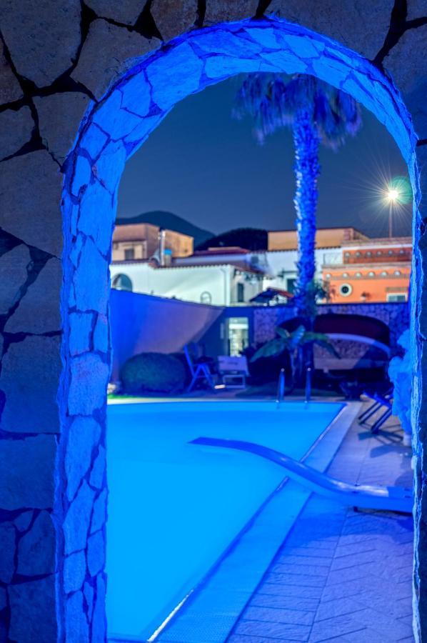 Domus Parthenope Apartment Boscotrecase ภายนอก รูปภาพ