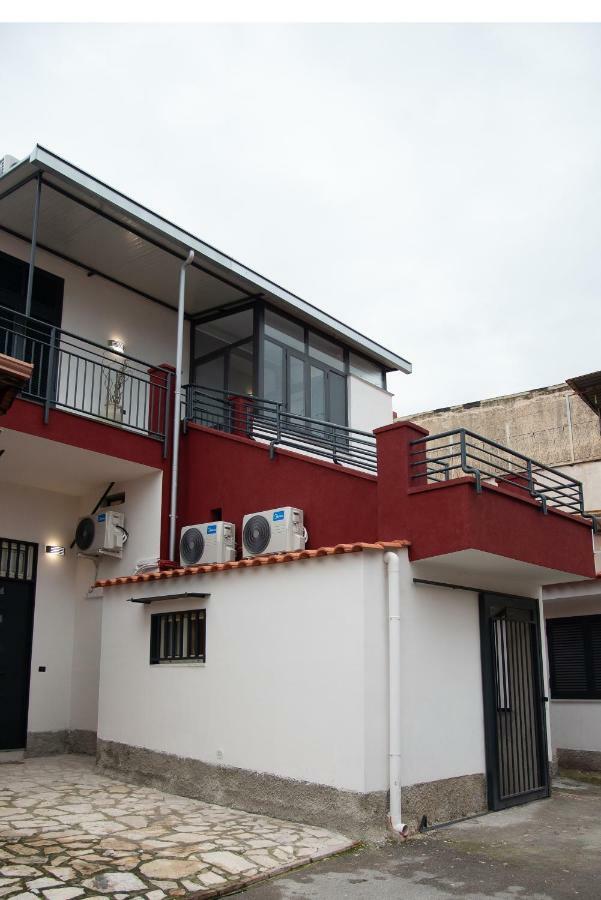 Domus Parthenope Apartment Boscotrecase ภายนอก รูปภาพ