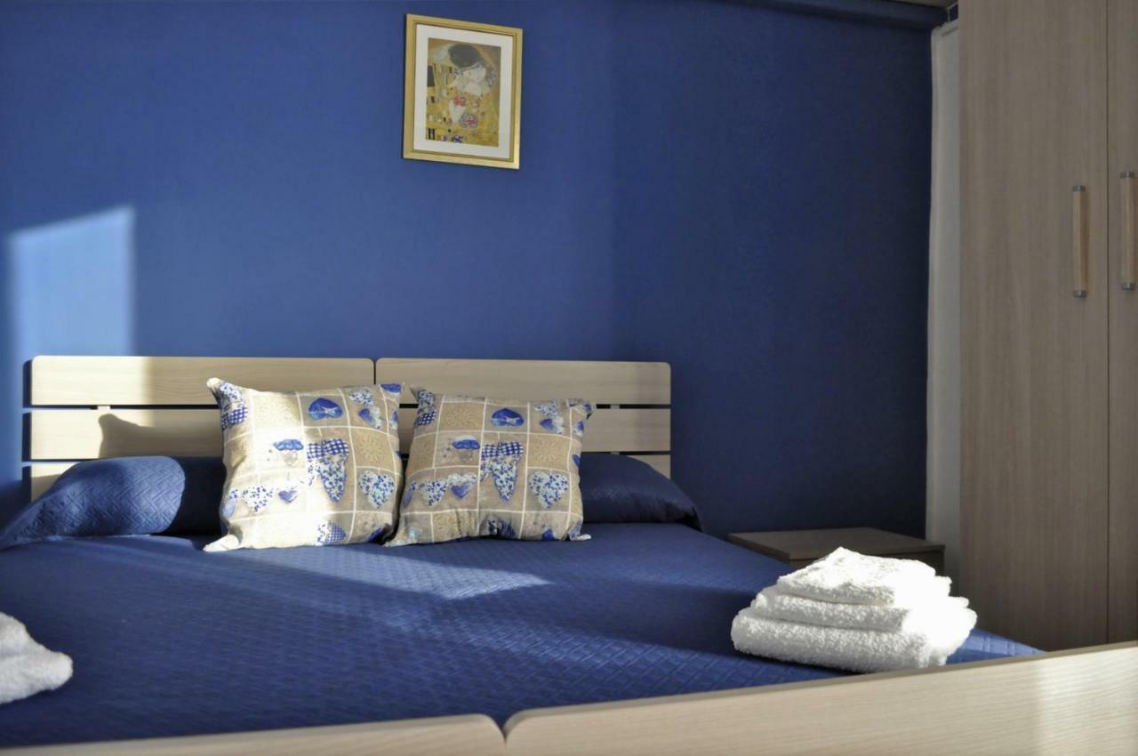 Domus Parthenope Apartment Boscotrecase ภายนอก รูปภาพ